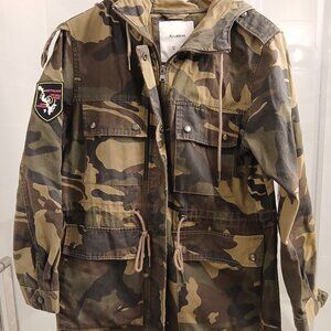 Pull & Bear Embellished Camouflaged Jacket